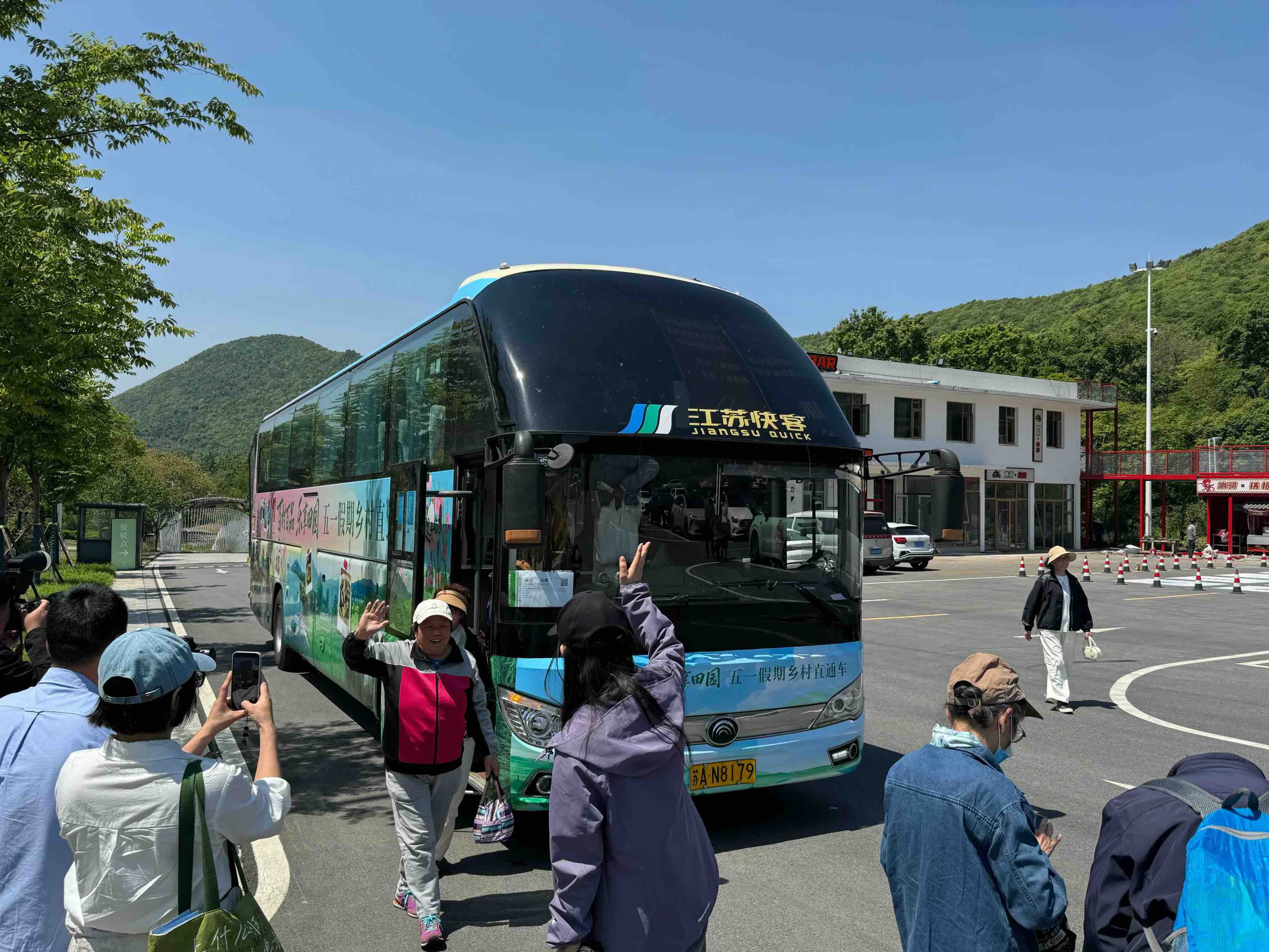 南京乡村直通车助燃五一假期乡村游(图2)